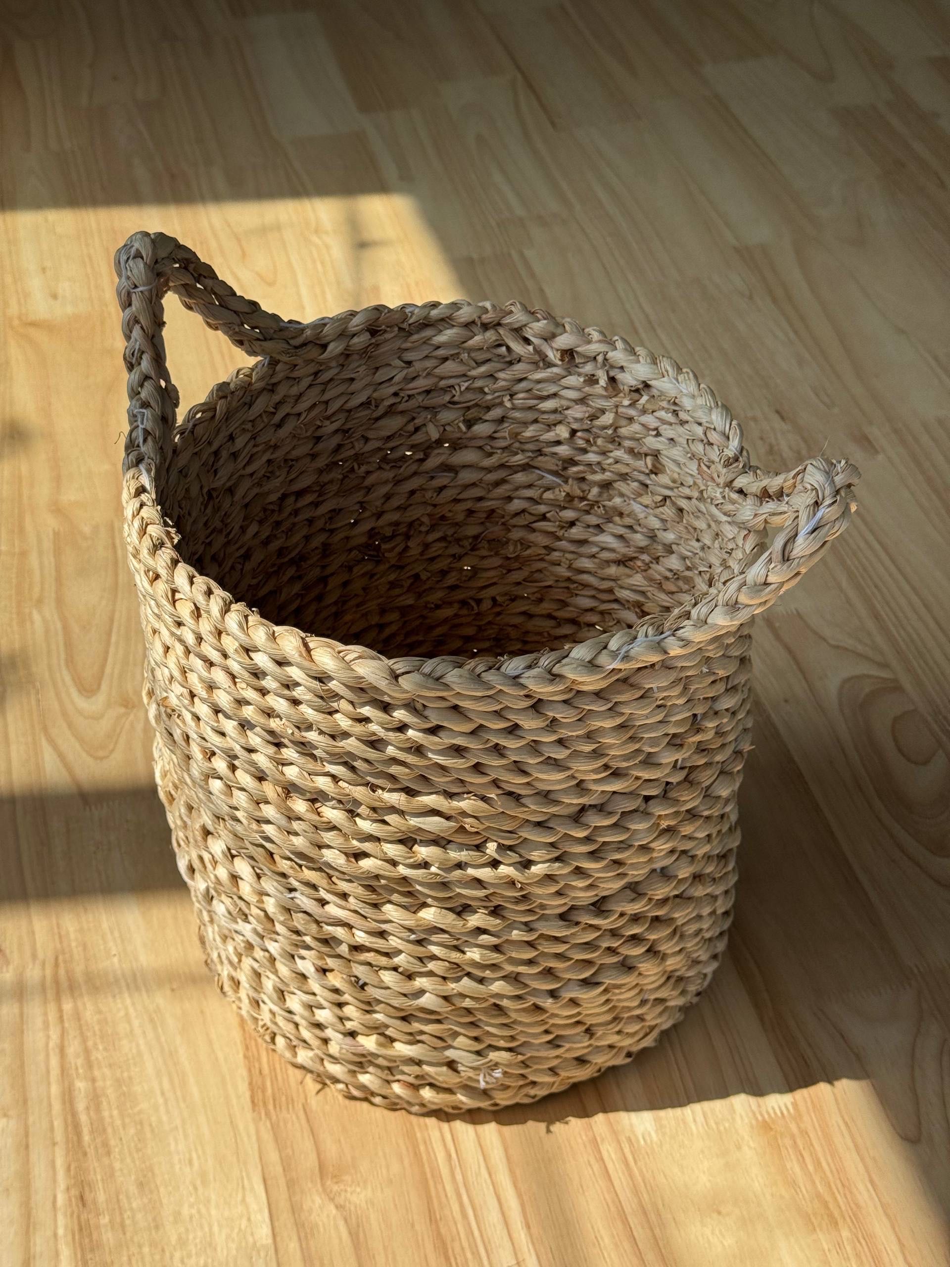 Плетеная корзина из джута: модель X-BS15M, размер 26 x 26 см