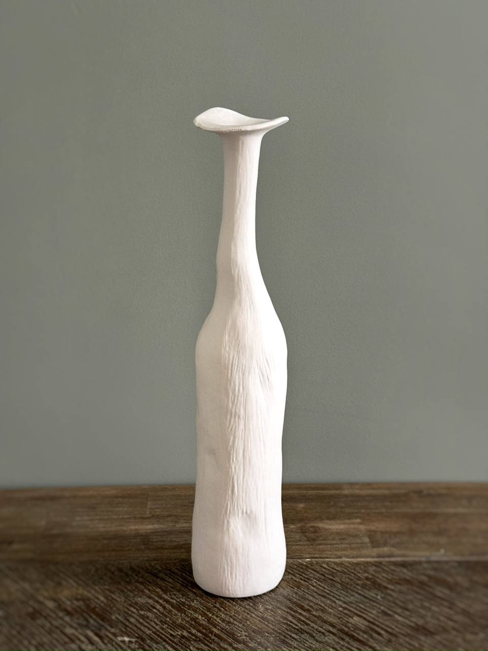 Ручная керамическая ваза в виде удлиненного кувшина, белая X-VASE-V10L