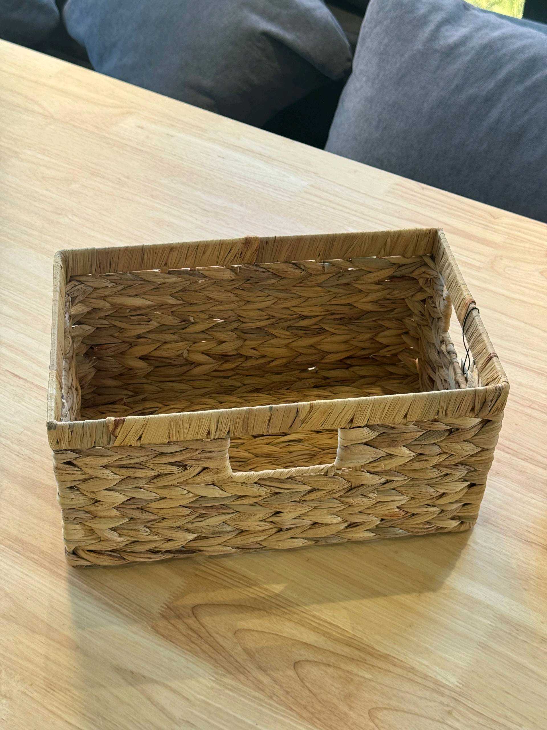 Плетеная корзина X-BS12S. Размер: 28 × 16 × 14 см
