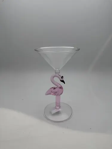Flamingo haykalchali zamonaviy qadah