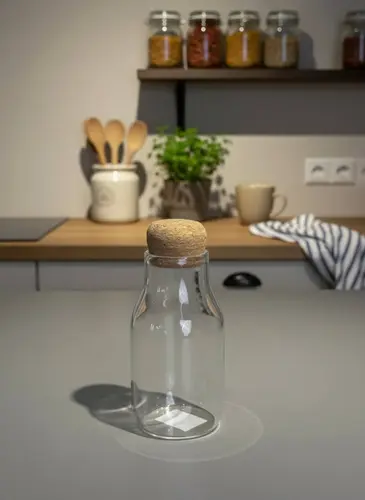 Стеклянная банка  700 мл с темной  крышкой корк 700ml