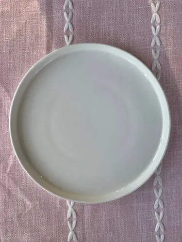 Bortli yassi chinni likopcha (20 sm) MPL68